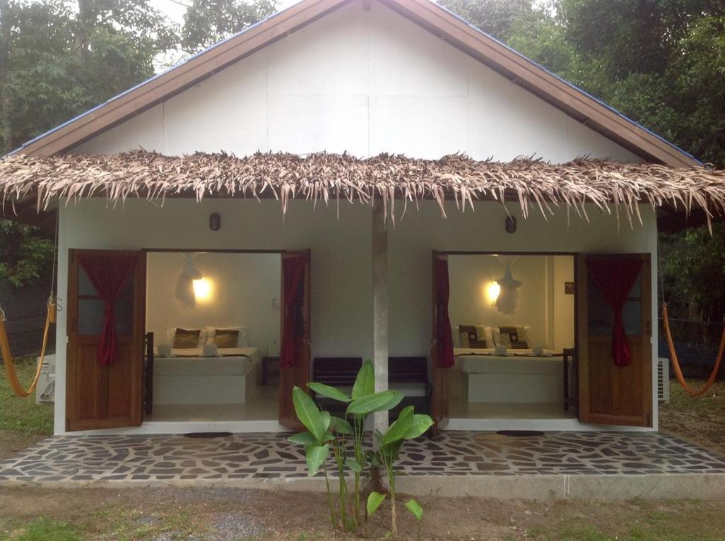 Papillon Bungalows Koh Lanta Bagian luar foto